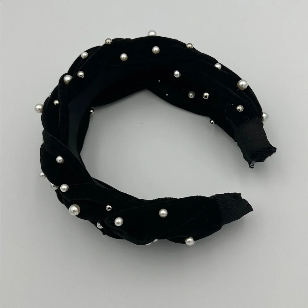 Luxy Black Velvet Headband with Beads and Pearls